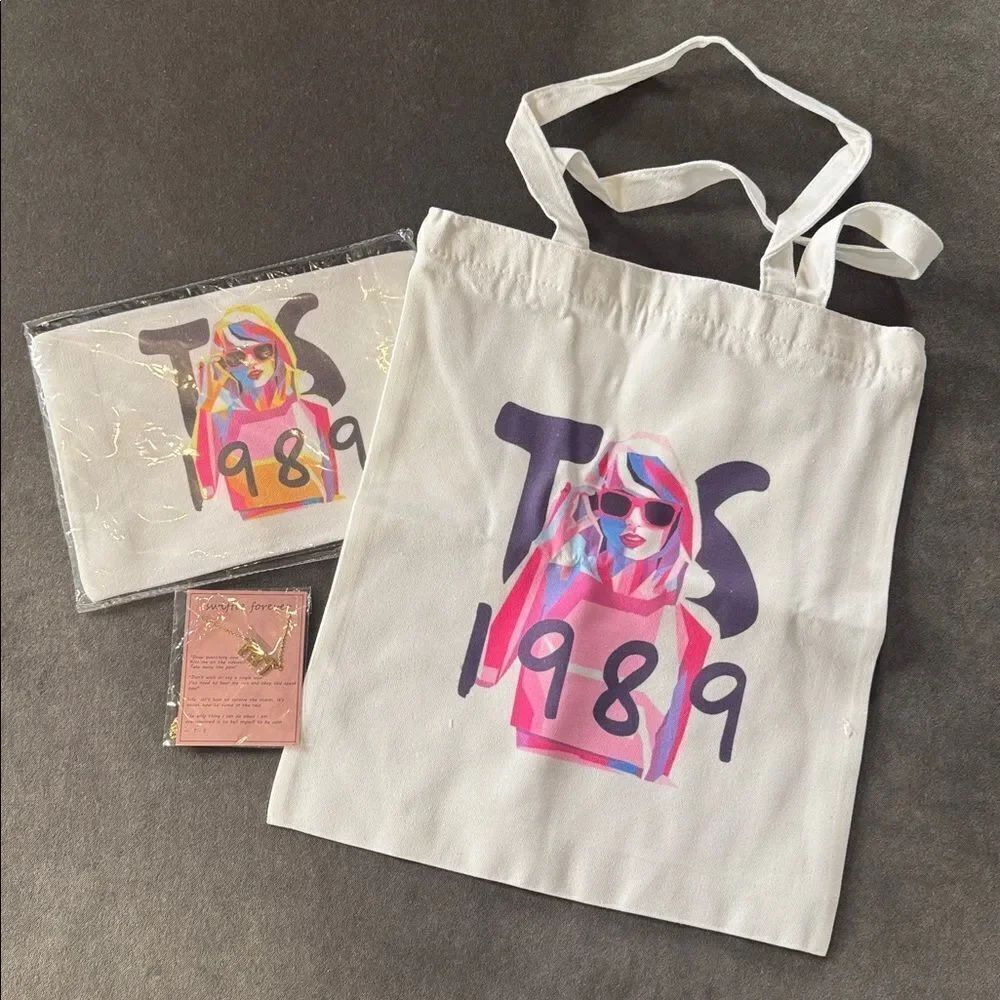 Taylor Swift 1989 Swiftie Gift Bundle Cosmetic Bag 1989 Necklace and Tote NEW